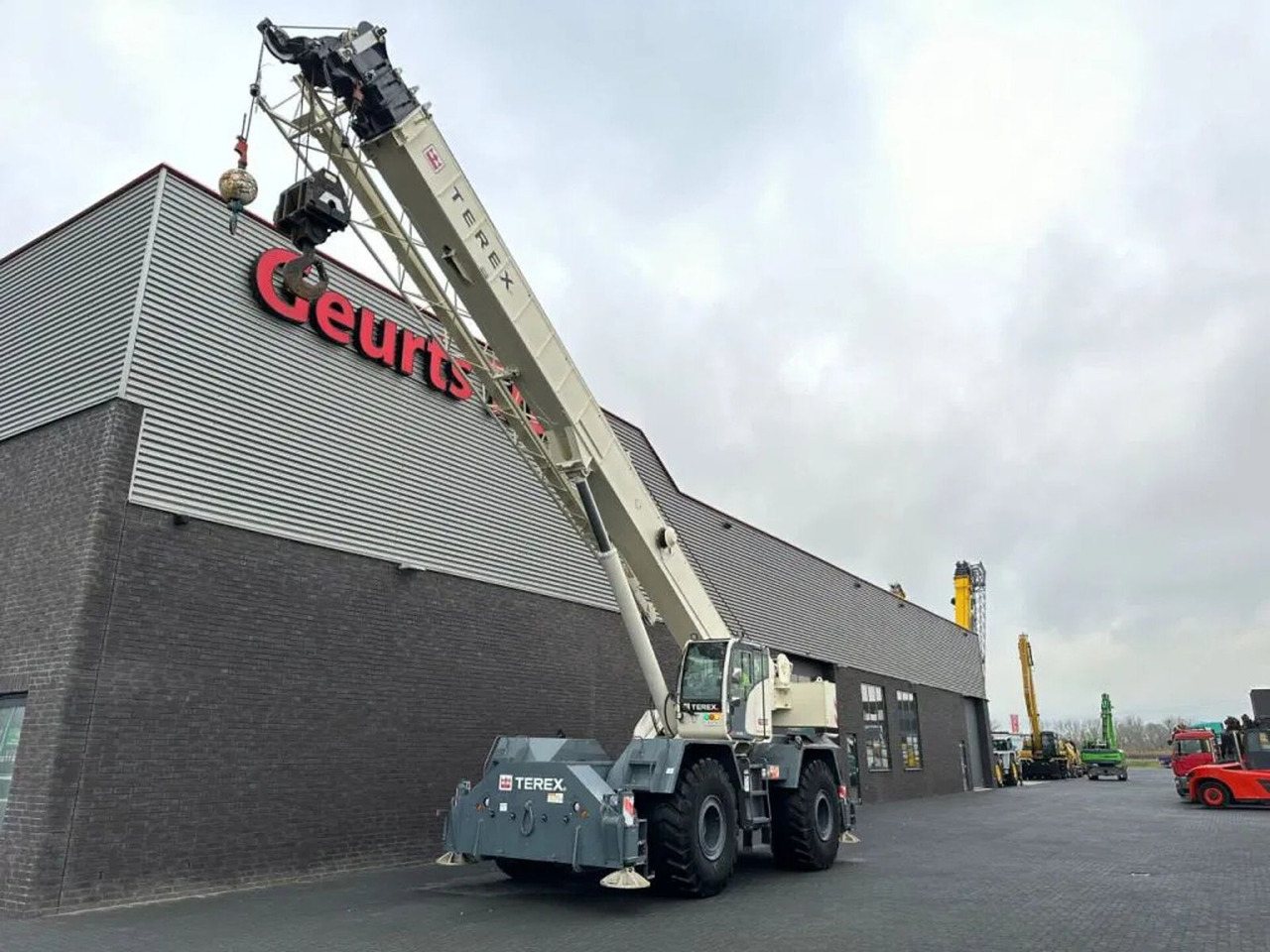Terex RT780 ROUGH TERRAIN CRANE + JIB - Guindaste de torre: foto 2 Terex RT780 ROUGH TERRAIN CRANE + JIB - Guindaste de torre: foto 2