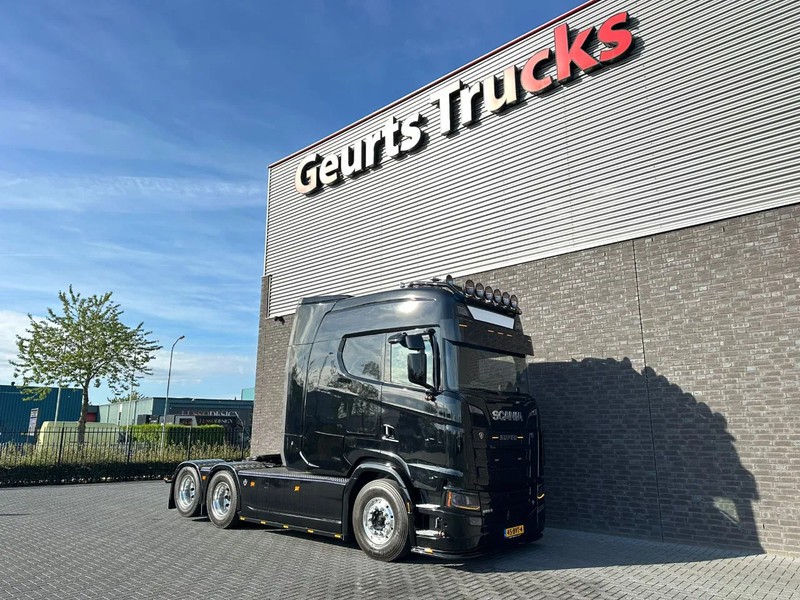 Scania S660 V8 6X2 LONGLINE SPECIAL INTERIOR BUFFL TREKKER MET HYDRAULIEK / SATTELZUG / TRACTOR UNIT / CAMIÓN - Tractor: foto 5 Scania S660 V8 6X2 LONGLINE SPECIAL INTERIOR BUFFL TREKKER MET HYDRAULIEK / SATTELZUG / TRACTOR UNIT / CAMIÓN - Tractor: foto 5