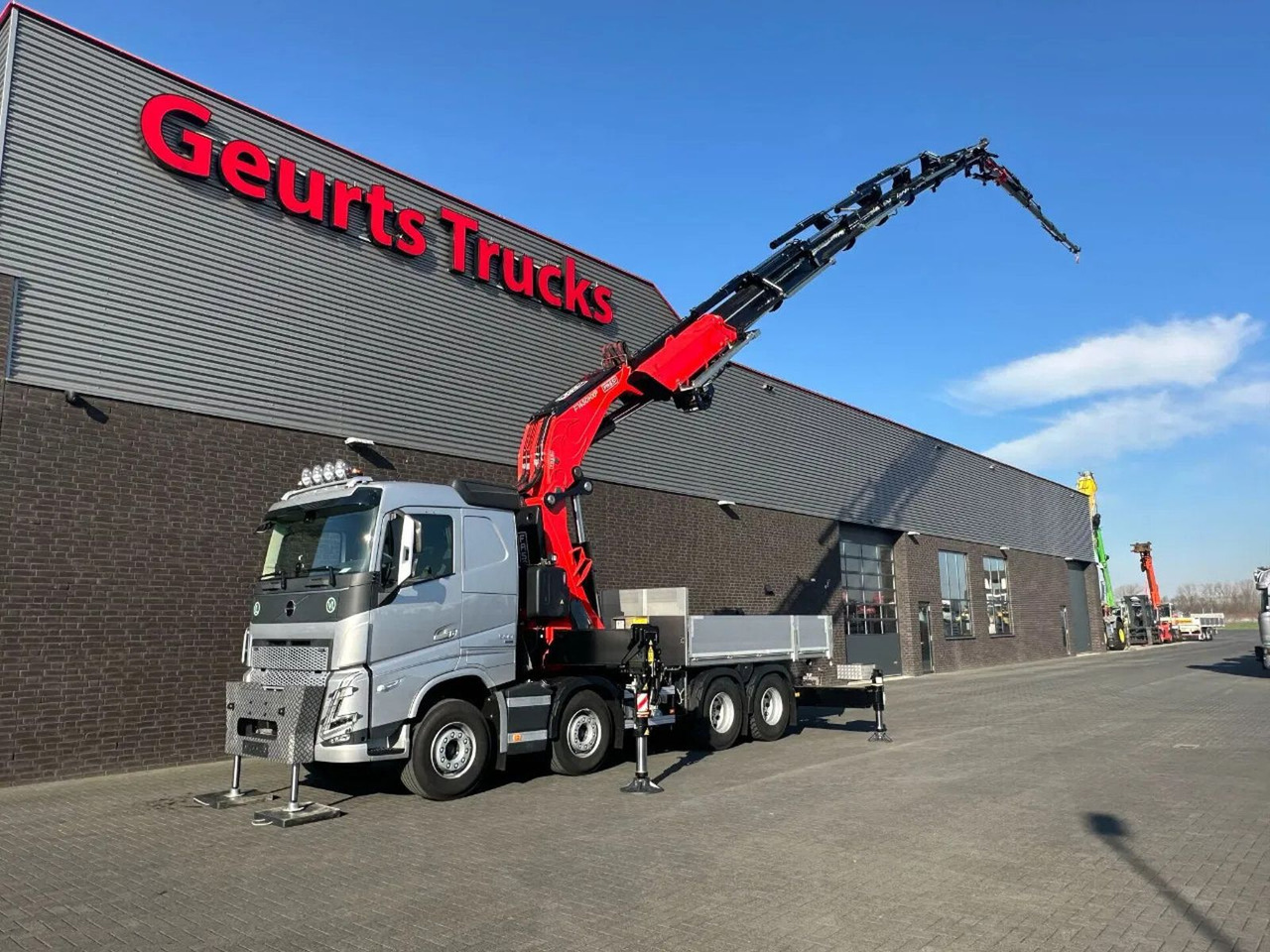 Volvo FH 500 8X4 RF-RT40G FASSI F1450R.2.8 + JIB L826 - Camião grua: foto 3 Volvo FH 500 8X4 RF-RT40G FASSI F1450R.2.8 + JIB L826 - Camião grua: foto 3