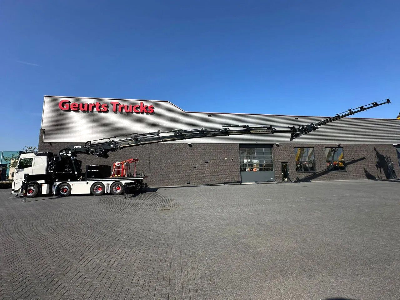 Volvo FH 540 8X4F R TREKKER / BAKWAGEN MET EFFER 1405/ - Camião grua: foto 5 Volvo FH 540 8X4F R TREKKER / BAKWAGEN MET EFFER 1405/ - Camião grua: foto 5