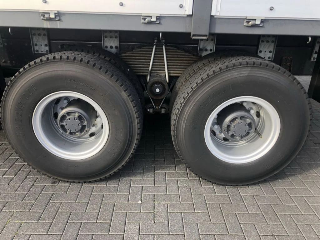 Volvo FM 370 6X4 CARGO TRUCK RHD UNUSED - Camião de caixa aberta/ Plataforma: foto 4 Volvo FM 370 6X4 CARGO TRUCK RHD UNUSED - Camião de caixa aberta/ Plataforma: foto 4