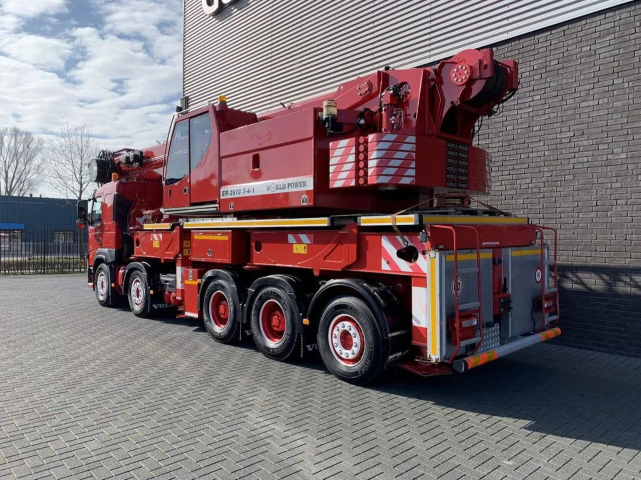 Volvo FM 460 ERKIN WORLD POWER ER 2070 T-4.1 CRANE/KRA - Camião grua: foto 3 Volvo FM 460 ERKIN WORLD POWER ER 2070 T-4.1 CRANE/KRA - Camião grua: foto 3