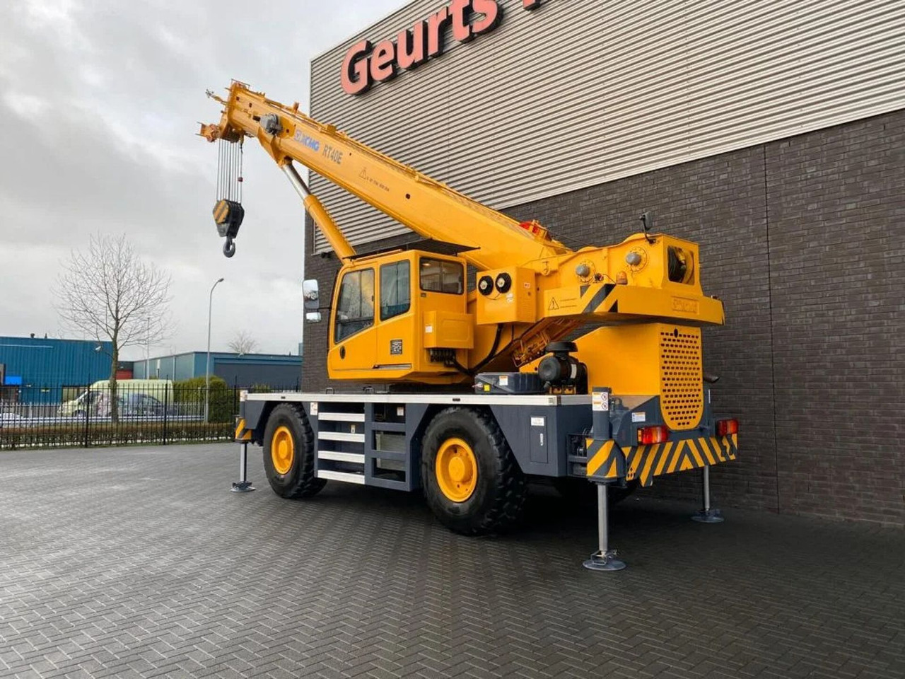 XCMG RT40E UNUSED CRANE/KRAAN/KRAN/GRUA - Guindaste de torre: foto 3 XCMG RT40E UNUSED CRANE/KRAAN/KRAN/GRUA - Guindaste de torre: foto 3