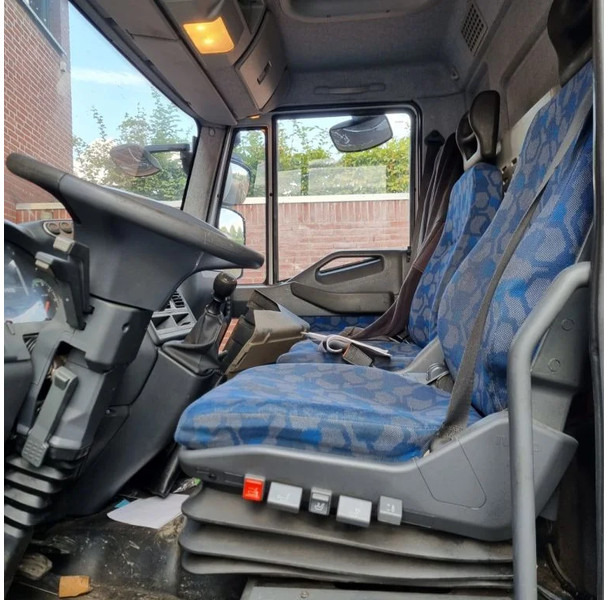 Camião furgão Iveco ML75 E18 manual gearbox..... 180 pk met laadklep: foto 7