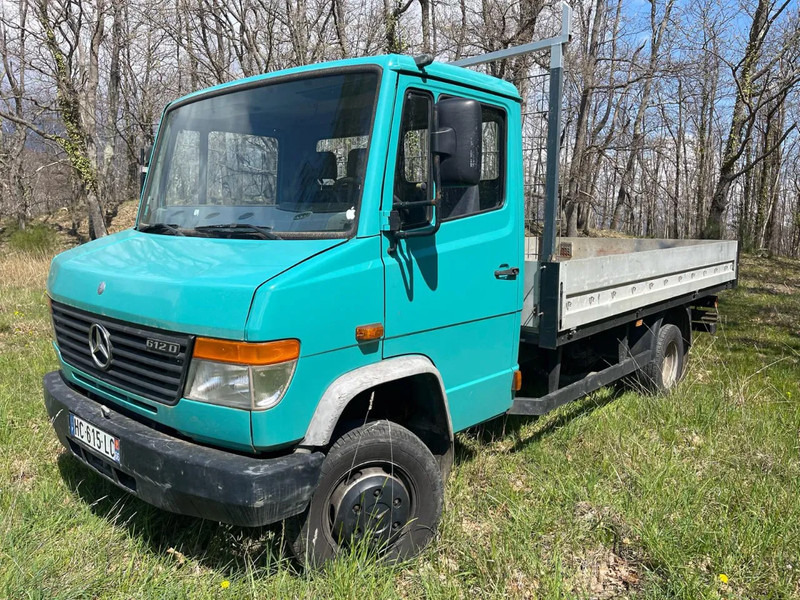 Mercedes-Benz 612 MANUEL gearbox - Camião furgão: foto 2 Mercedes-Benz 612 MANUEL gearbox - Camião furgão: foto 2