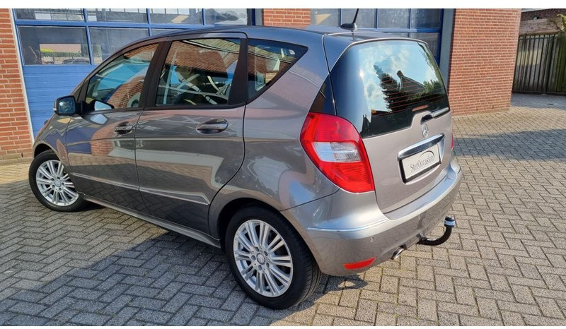 Mercedes-Benz A-Klasse A160 Automaat Elegance.airco.trekhaak. - Hatchback: foto 2 Mercedes-Benz A-Klasse A160 Automaat Elegance.airco.trekhaak. - Hatchback: foto 2