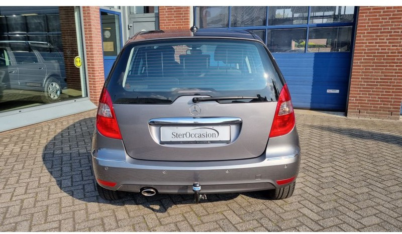 Mercedes-Benz A-Klasse A160 Automaat Elegance.airco.trekhaak. - Hatchback: foto 4 Mercedes-Benz A-Klasse A160 Automaat Elegance.airco.trekhaak. - Hatchback: foto 4