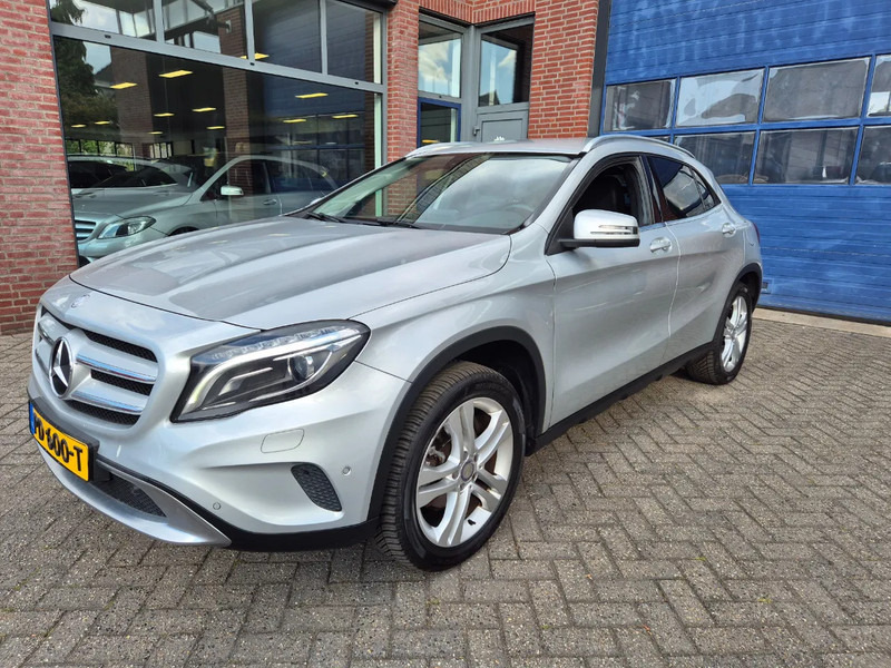 Mercedes-Benz GLA 200 automaat Prestige - Automóvel: foto 1 Mercedes-Benz GLA 200 automaat Prestige - Automóvel: foto 1