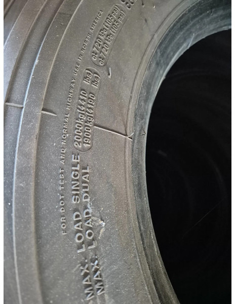 Michelin 235/75R 17.5 - Pneu para Camião: foto 3 Michelin 235/75R 17.5 - Pneu para Camião: foto 3