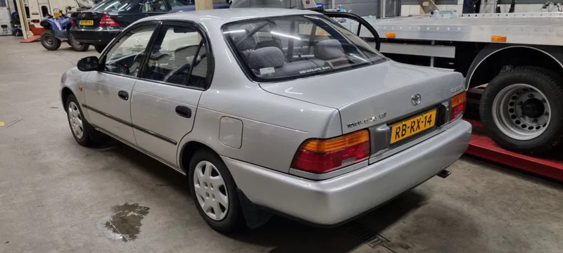 Toyota Corolla GXI 1.6. autom... Limited - Sedan: foto 4 Toyota Corolla GXI 1.6. autom... Limited - Sedan: foto 4
