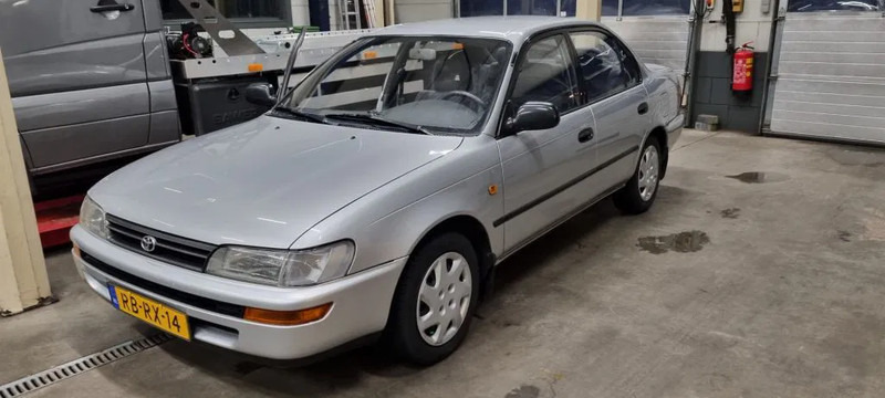 Toyota Corolla GXI 1.6. autom... Limited - Sedan: foto 1 Toyota Corolla GXI 1.6. autom... Limited - Sedan: foto 1
