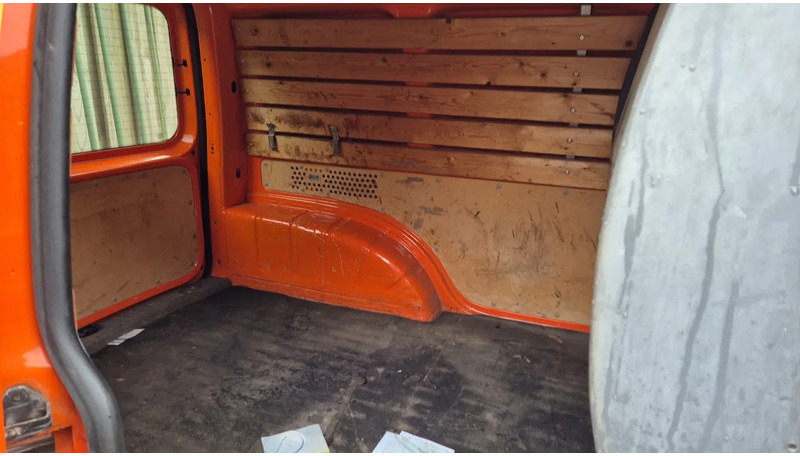 Volkswagen 2x Caddy 1.9 diesel 77kw - Furgão compacto: foto 5 Volkswagen 2x Caddy 1.9 diesel 77kw - Furgão compacto: foto 5