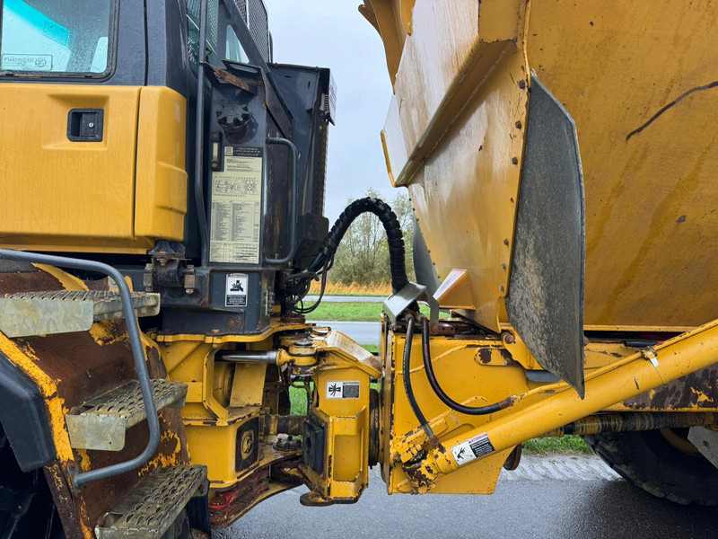 Caminhão articulado BELL B30D: foto 16 Caminhão articulado BELL B30D: foto 16