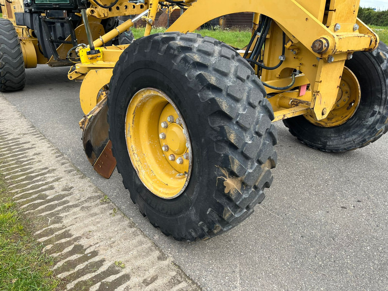 Motoniveladora Caterpillar 12M Motor Grader: foto 12