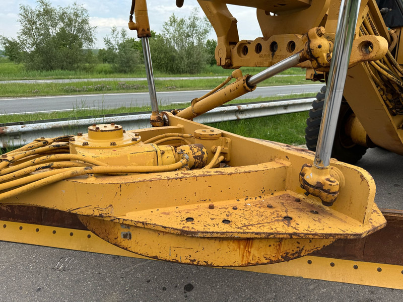 Motoniveladora Caterpillar 140H: foto 19