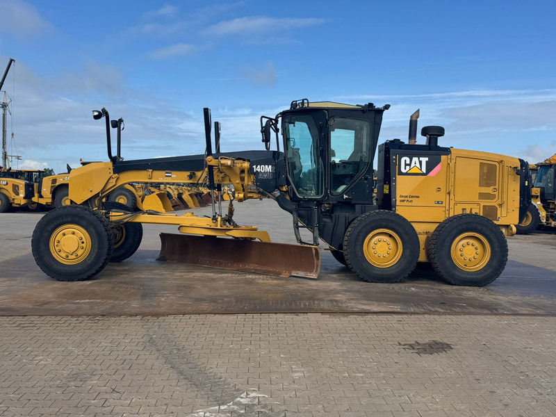 Caterpillar 140M2 AWD - Motoniveladora: foto 2 Caterpillar 140M2 AWD - Motoniveladora: foto 2