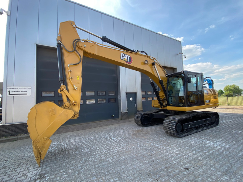 Caterpillar 320D3 - NEW / bucket with teeth / hammerlines - Escavadora de rastos: foto 2 Caterpillar 320D3 - NEW / bucket with teeth / hammerlines - Escavadora de rastos: foto 2