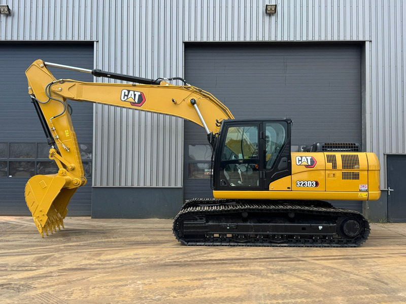 Caterpillar 323D3 - Escavadora de rastos: foto 1 Caterpillar 323D3 - Escavadora de rastos: foto 1