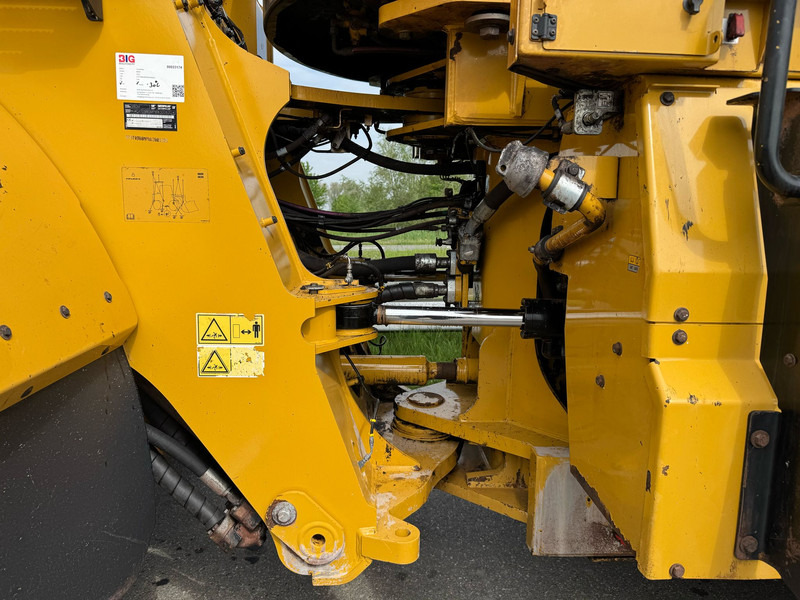 Pá carregadora de rodas Caterpillar 980M: foto 16