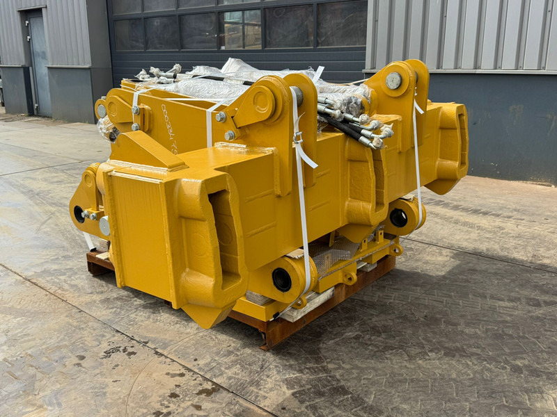 Caterpillar D8T D8R D8N Multishank Ripper (forged shanks) - Escarificador: foto 1 Caterpillar D8T D8R D8N Multishank Ripper (forged shanks) - Escarificador: foto 1