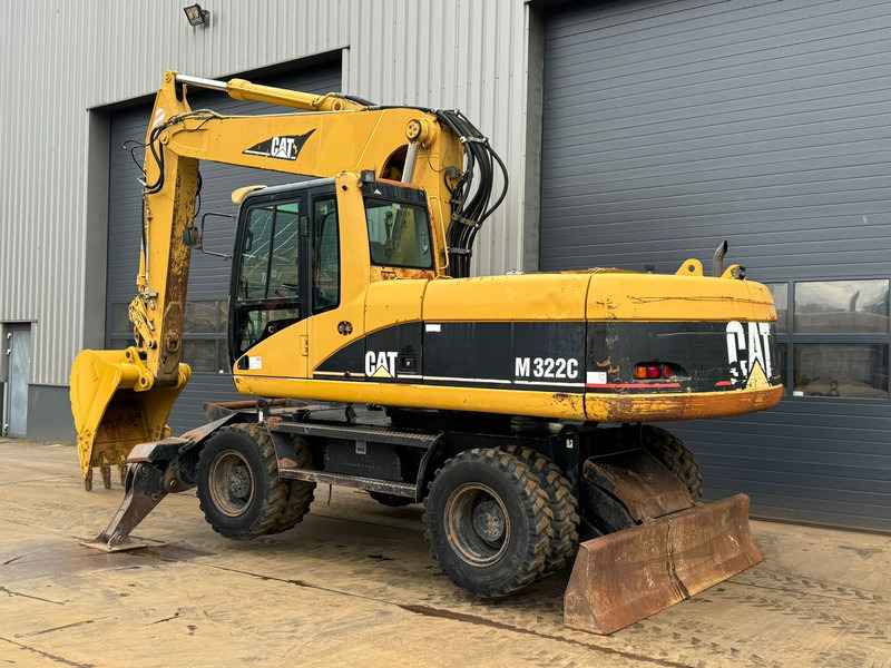 Caterpillar M322C - Hydraulic stabilizers / VA Triple boom / CE-certified, - Escavadeira de rodas: foto 3 Caterpillar M322C - Hydraulic stabilizers / VA Triple boom / CE-certified, - Escavadeira de rodas: foto 3