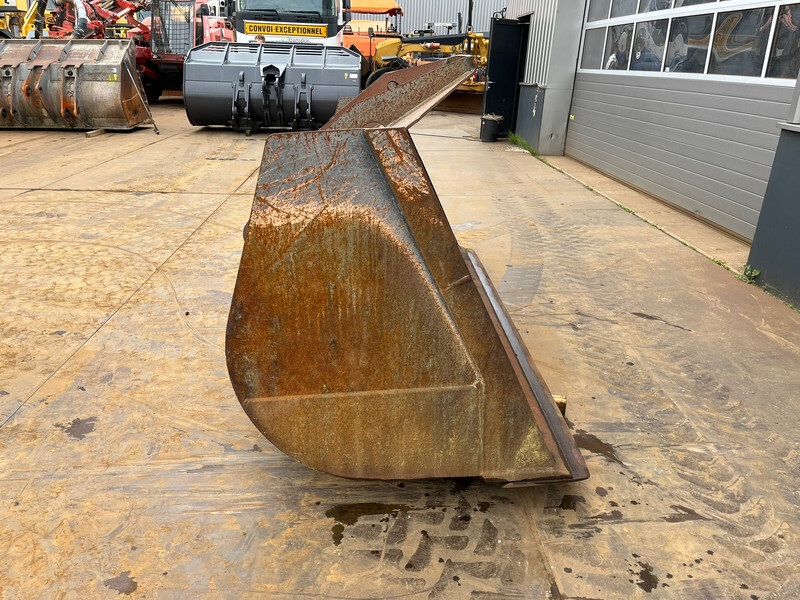 Doosan Bucket Doosan 3.5 CBM - Balde: foto 3 Doosan Bucket Doosan 3.5 CBM - Balde: foto 3