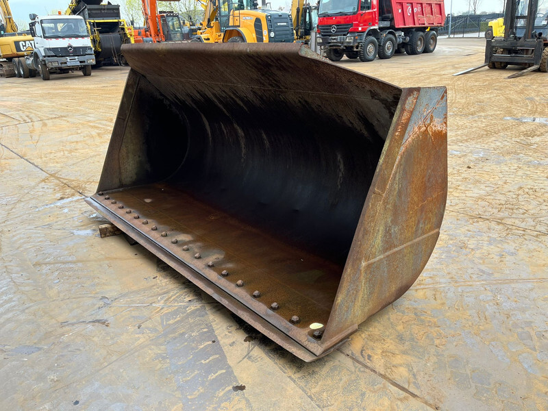 Doosan Bucket Doosan 3.5 CBM - Balde: foto 1 Doosan Bucket Doosan 3.5 CBM - Balde: foto 1