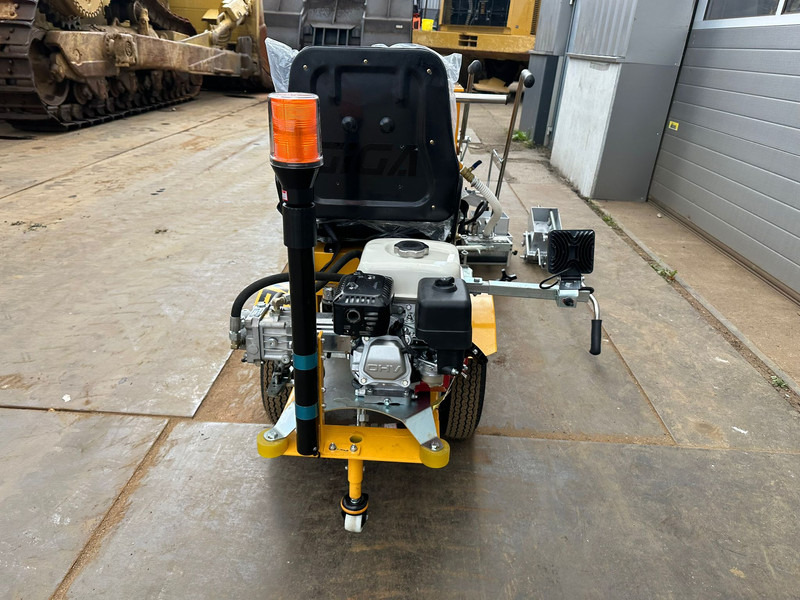 Giga power 860 Road Marking Machine - Máquina de asfalto: foto 3 Giga power 860 Road Marking Machine - Máquina de asfalto: foto 3