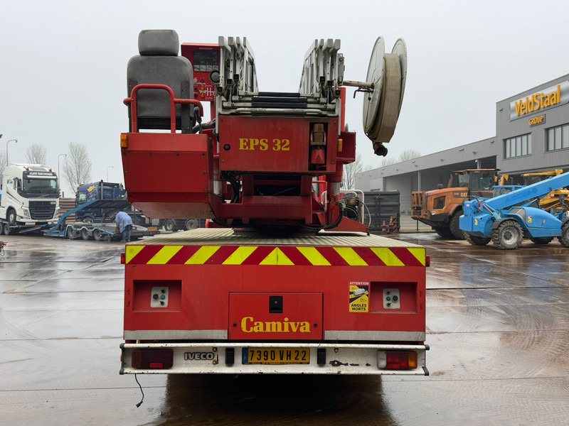 Iveco 130E23 4x2 Firetruck - Carro de bombeiro: foto 4 Iveco 130E23 4x2 Firetruck - Carro de bombeiro: foto 4