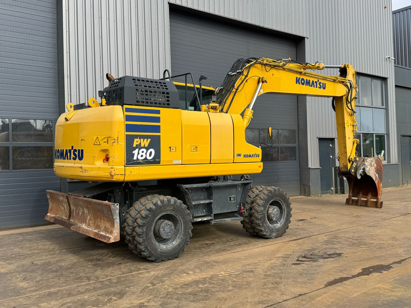 Escavadeira de rodas Komatsu PW180-11: foto 7