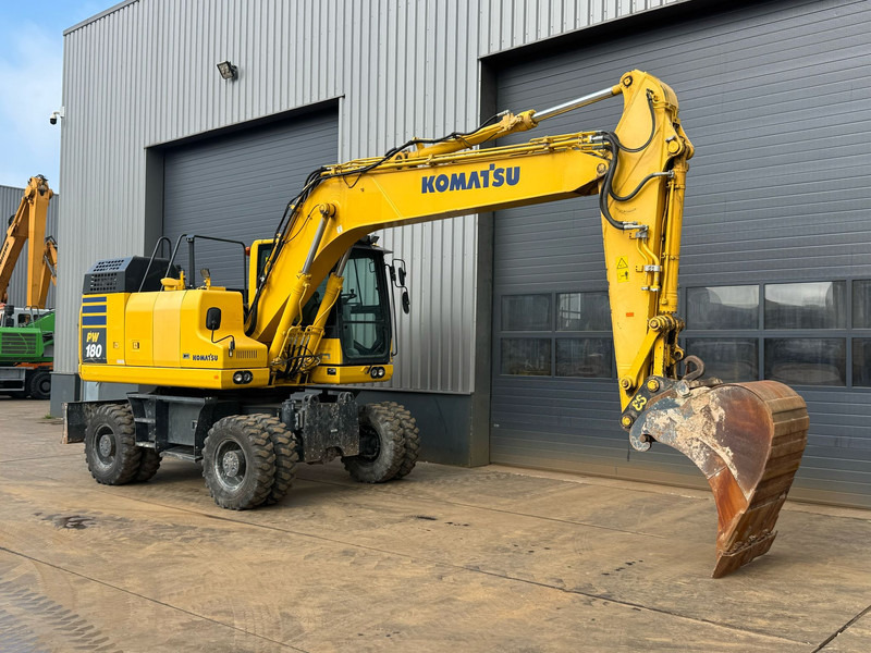 Escavadeira de rodas Komatsu PW180-11: foto 8
