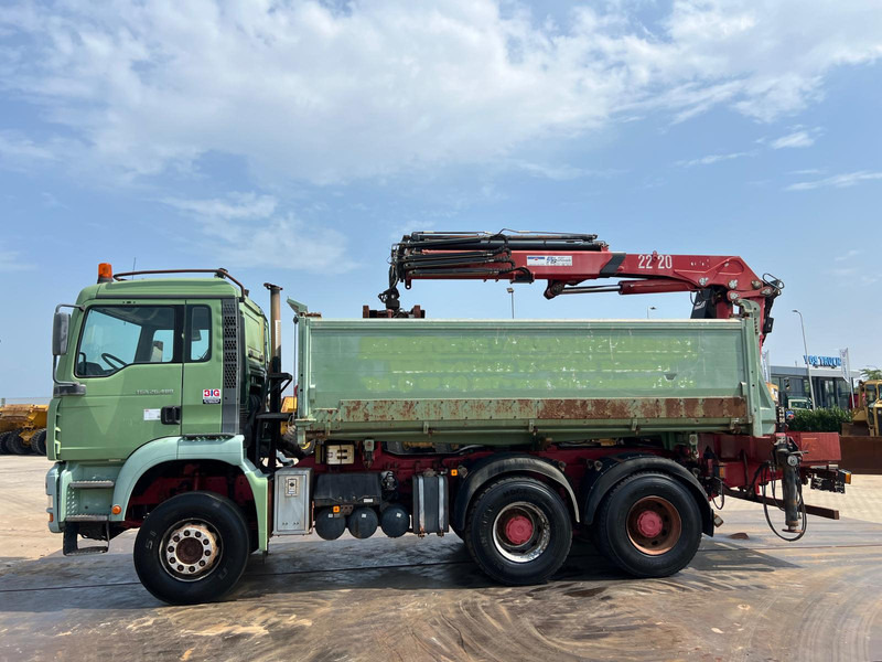 MAN TGA 26.480 tipper + HMF crane - Camião basculante, Camião grua: foto 3 MAN TGA 26.480 tipper + HMF crane - Camião basculante, Camião grua: foto 3