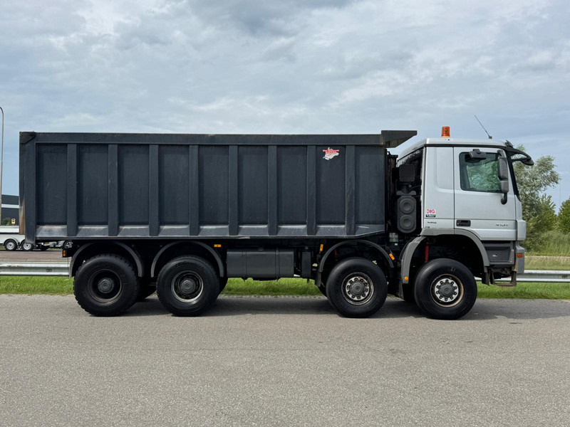 MERCEDESBENZ ACTROS 4151 V8 8x8 tipper - Camião basculante: foto 4 MERCEDESBENZ ACTROS 4151 V8 8x8 tipper - Camião basculante: foto 4