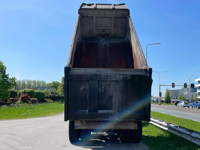 MERCEDESBENZ Actros 4150 V8 - Camião basculante: foto 3 MERCEDESBENZ Actros 4150 V8 - Camião basculante: foto 3