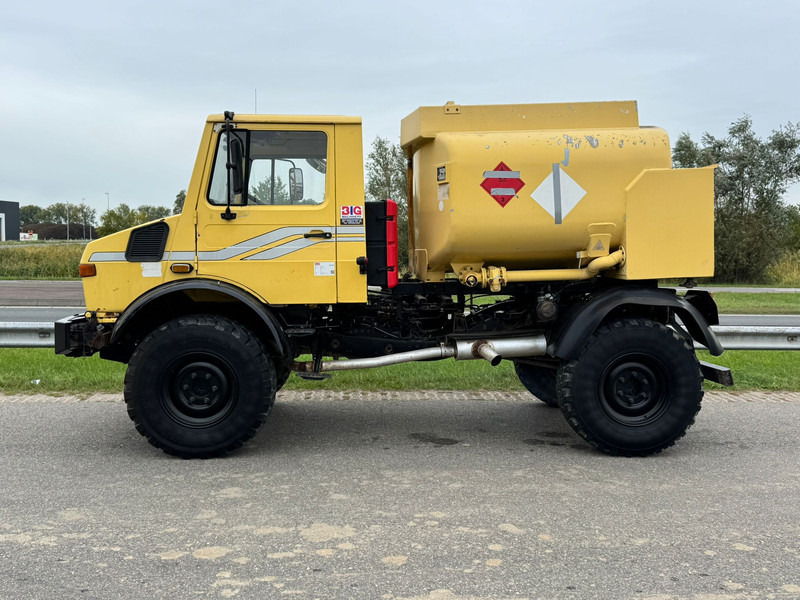 MERCEDESBENZ Unimog 427/11 4x4 - Camião basculante: foto 2 MERCEDESBENZ Unimog 427/11 4x4 - Camião basculante: foto 2