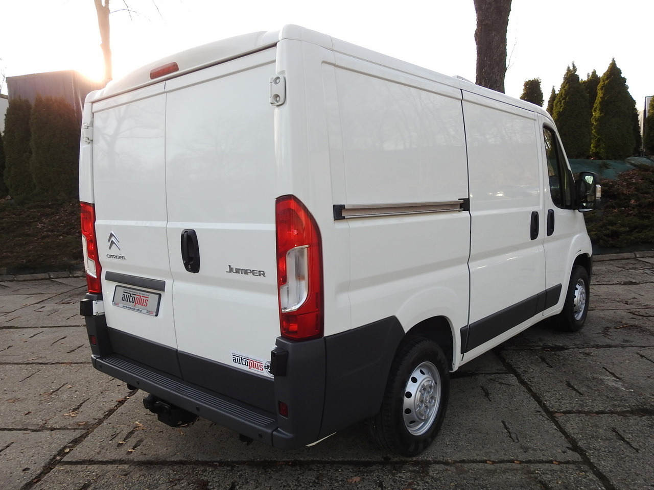 CITROEN JUMPER REFRIGERATOR VAN -5*C LED LIGHTS AIR CONDITIONING 130HP - Carrinha frigorífica: foto 3 CITROEN JUMPER REFRIGERATOR VAN -5*C LED LIGHTS AIR CONDITIONING 130HP - Carrinha frigorífica: foto 3