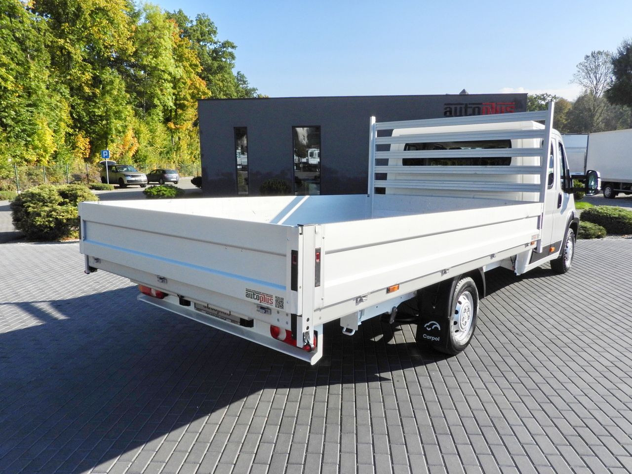 CITROEN JUMPER STAKE BODY DOUBLE CABIN DOKA 7 SEATS PNEUMATICS AIR CONDITIONING 140HP - Carrinha cabine dupla: foto 3 CITROEN JUMPER STAKE BODY DOUBLE CABIN DOKA 7 SEATS PNEUMATICS AIR CONDITIONING 140HP - Carrinha cabine dupla: foto 3