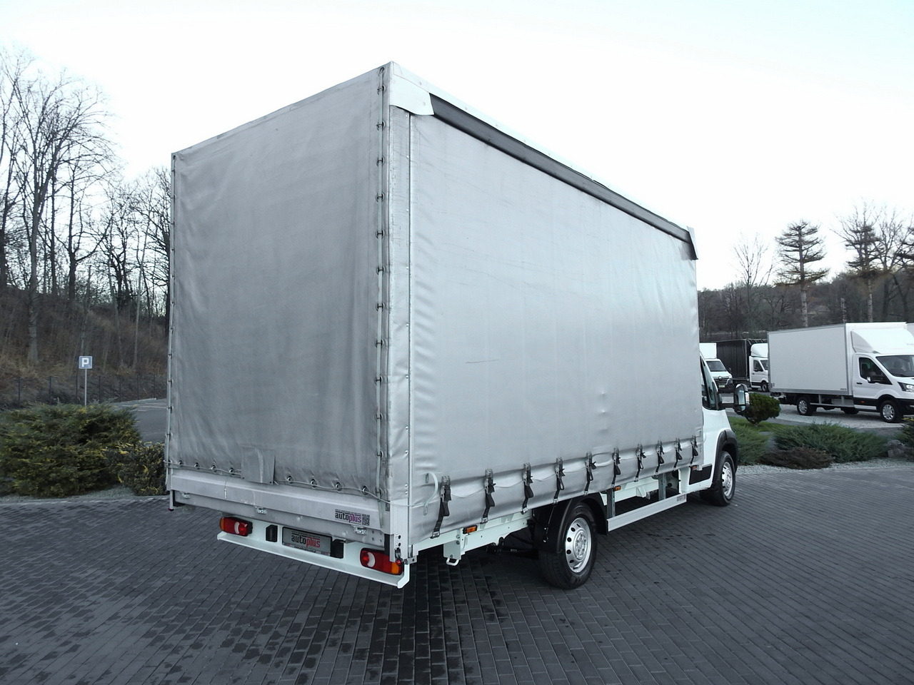 CITROEN JUMPER TARPAULIN 10 PALLETS CRUISE CONTROL AIR CONDITIONING LED LIGHTS PNEUMATICS 165HP - Carrinha de lona: foto 3 CITROEN JUMPER TARPAULIN 10 PALLETS CRUISE CONTROL AIR CONDITIONING LED LIGHTS PNEUMATICS 165HP - Carrinha de lona: foto 3