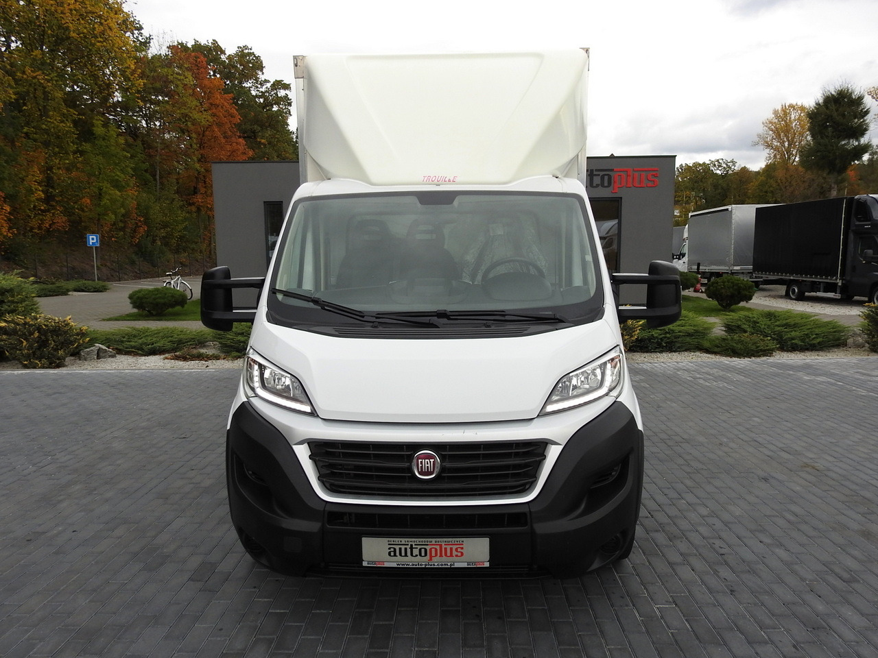 FIAT DUCATO BOX LIFT 8 PALLETS CRUISE CONTROL NAVIGATION AIR CONDITIONING LED LIGHTS 130HP - Carrinha de contentor: foto 5 FIAT DUCATO BOX LIFT 8 PALLETS CRUISE CONTROL NAVIGATION AIR CONDITIONING LED LIGHTS 130HP - Carrinha de contentor: foto 5