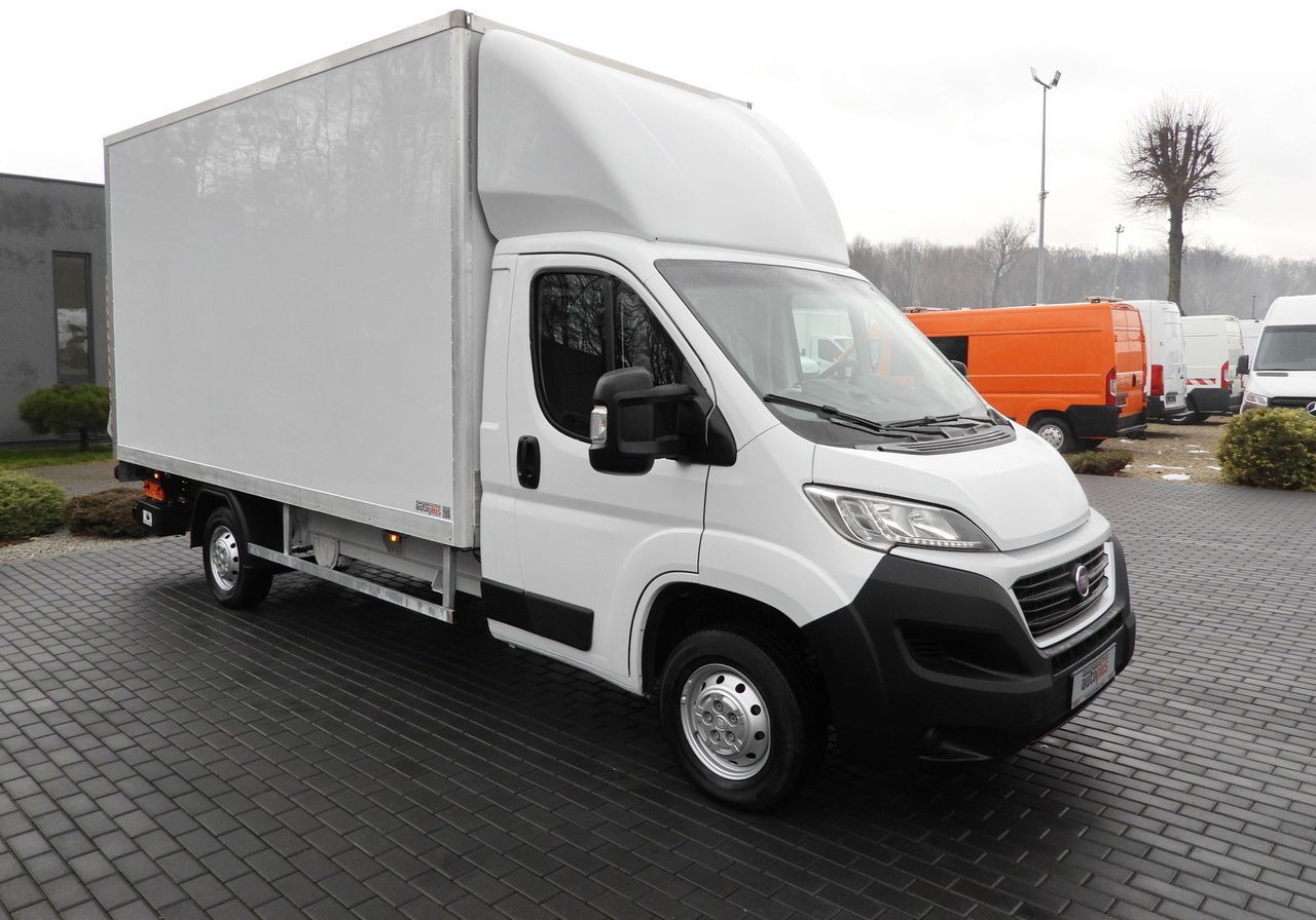 FIAT DUCATO BOX LIFT 8 PALLETS CRUISE CONTROL NAVIGATION LED LIGHTS AIR CONDITIONING 130HP - Carrinha de contentor: foto 4 FIAT DUCATO BOX LIFT 8 PALLETS CRUISE CONTROL NAVIGATION LED LIGHTS AIR CONDITIONING 130HP - Carrinha de contentor: foto 4