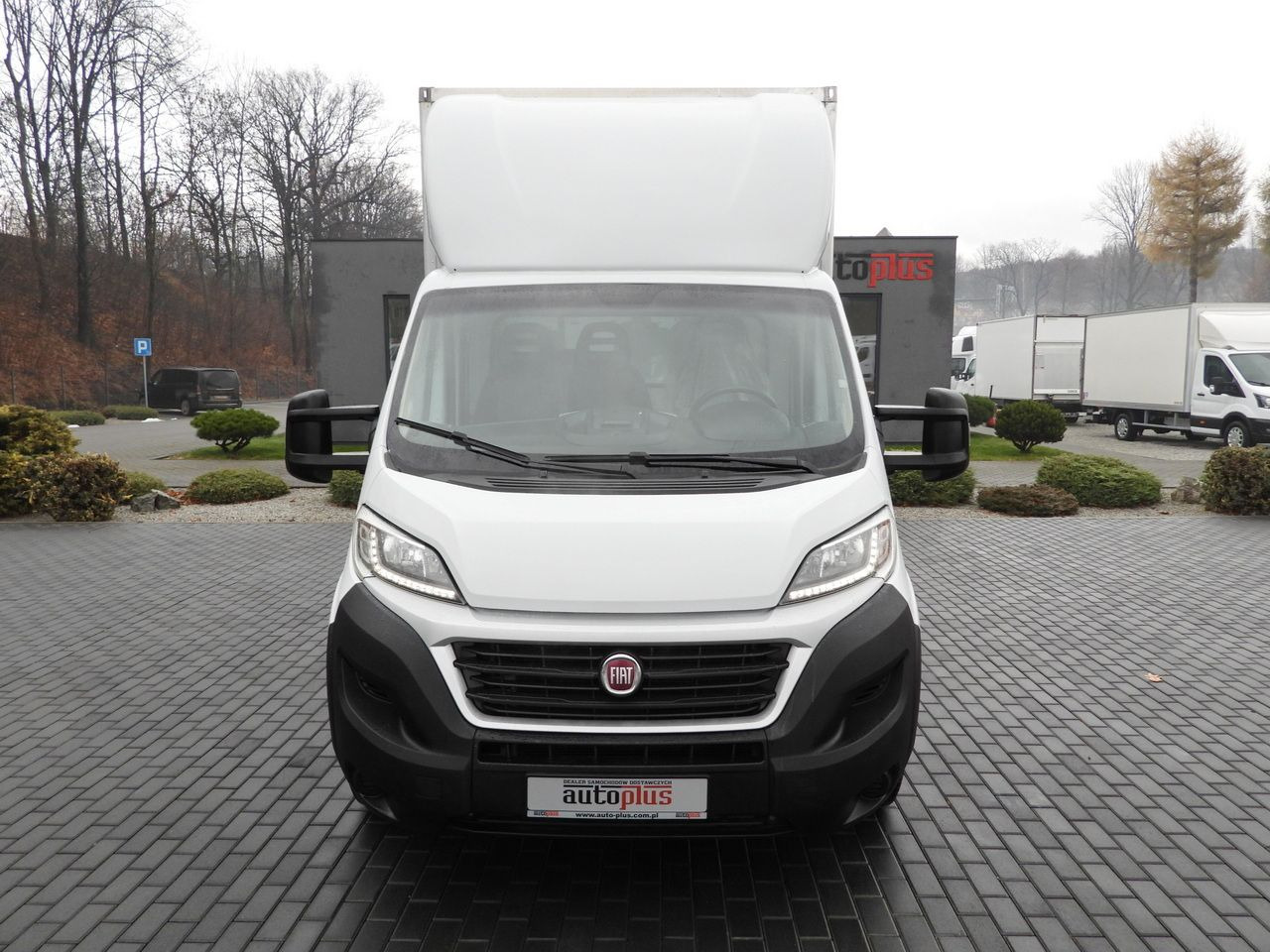 FIAT DUCATO BOX LIFT 8 PALLETS CRUISE CONTROL NAVIGATION LED LIGHTS AIR CONDITIONING 130HP - Carrinha de contentor: foto 5 FIAT DUCATO BOX LIFT 8 PALLETS CRUISE CONTROL NAVIGATION LED LIGHTS AIR CONDITIONING 130HP - Carrinha de contentor: foto 5