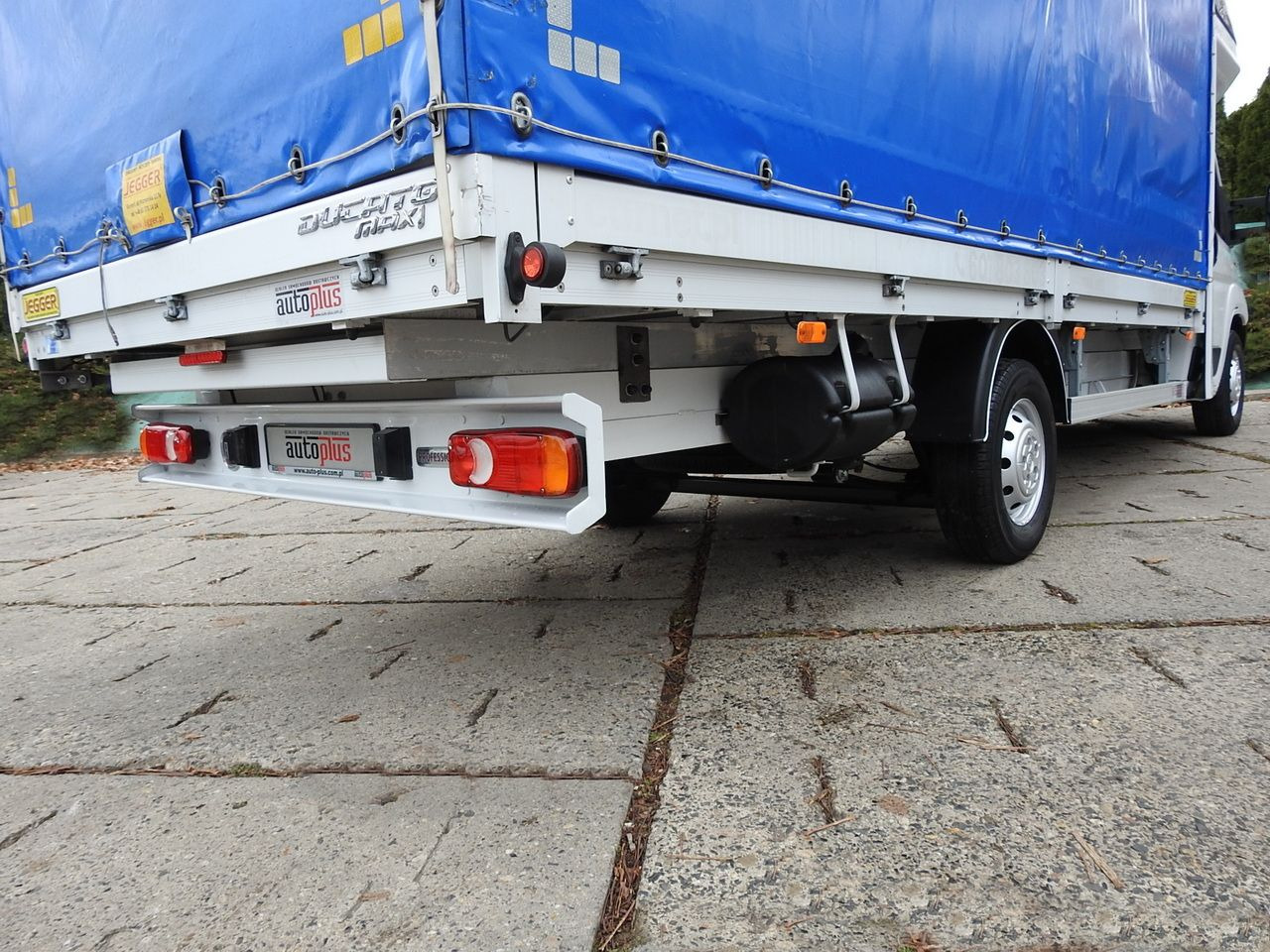 Carrinha de lona FIAT DUCATO TARPAULIN 10 PALLETS WEBASTO CRUISE CONTROL NAVIGATION AIR CONDITIONING 180HP: foto 24 Carrinha de lona FIAT DUCATO TARPAULIN 10 PALLETS WEBASTO CRUISE CONTROL NAVIGATION AIR CONDITIONING 180HP: foto 24