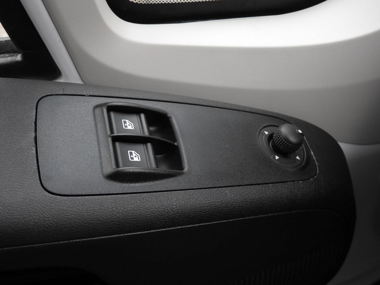 Carrinha de lona FIAT DUCATO TARPAULIN 10 PALLETS WEBASTO CRUISE CONTROL NAVIGATION AIR CONDITIONING 180HP: foto 27 Carrinha de lona FIAT DUCATO TARPAULIN 10 PALLETS WEBASTO CRUISE CONTROL NAVIGATION AIR CONDITIONING 180HP: foto 27