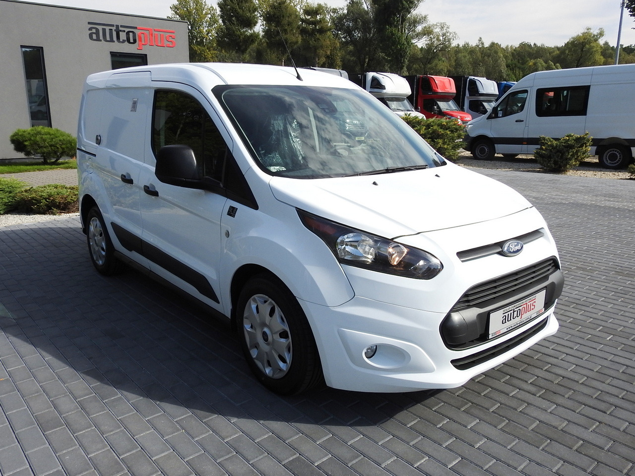 FORD TRANSIT CONNECT VAN CRUISE CONTROL NAVIGATION AIR CONDITIONING  100HP - Furgão: foto 4 FORD TRANSIT CONNECT VAN CRUISE CONTROL NAVIGATION AIR CONDITIONING  100HP - Furgão: foto 4