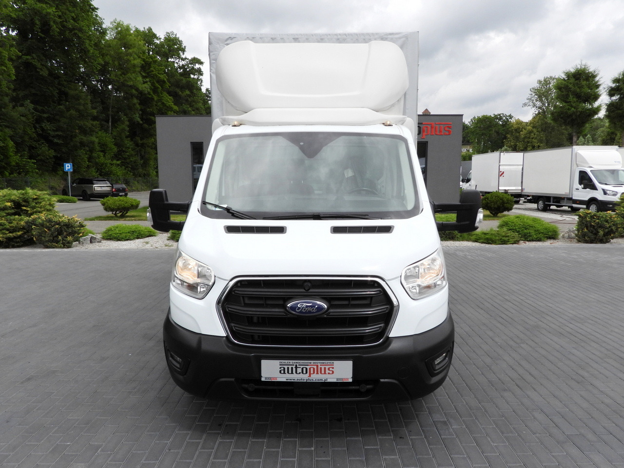 FORD TRANSIT TARPAULIN 8 PALLETS CRUISE CONTROL LED LIGHTS TWIN WHEELS AIR CONDITIONING 130HP - Carrinha de lona: foto 5 FORD TRANSIT TARPAULIN 8 PALLETS CRUISE CONTROL LED LIGHTS TWIN WHEELS AIR CONDITIONING 130HP - Carrinha de lona: foto 5