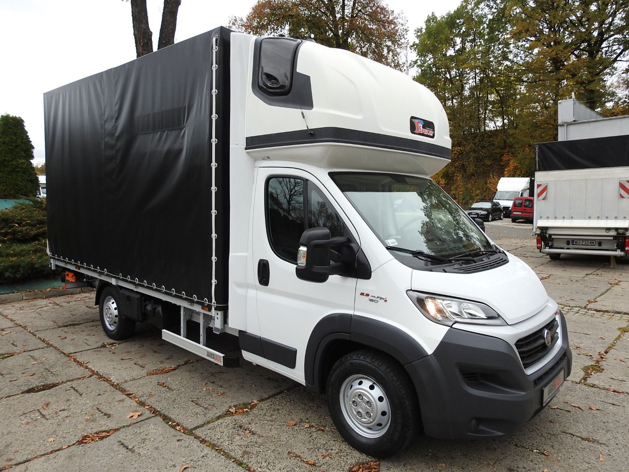 Fiat DUCATO PRITSCHE PLANE AUFZUG 8 PALETTEN WEBASTO - Carrinha de lona: foto 4 Fiat DUCATO PRITSCHE PLANE AUFZUG 8 PALETTEN WEBASTO - Carrinha de lona: foto 4