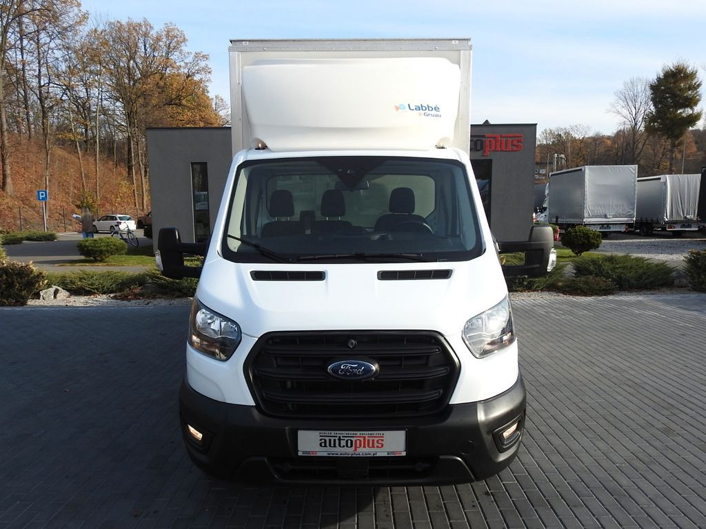 Ford TRANSIT KOFFER AUFZUG 8 PALETTEN TEMPOMAT - Carrinha de contentor: foto 5 Ford TRANSIT KOFFER AUFZUG 8 PALETTEN TEMPOMAT - Carrinha de contentor: foto 5