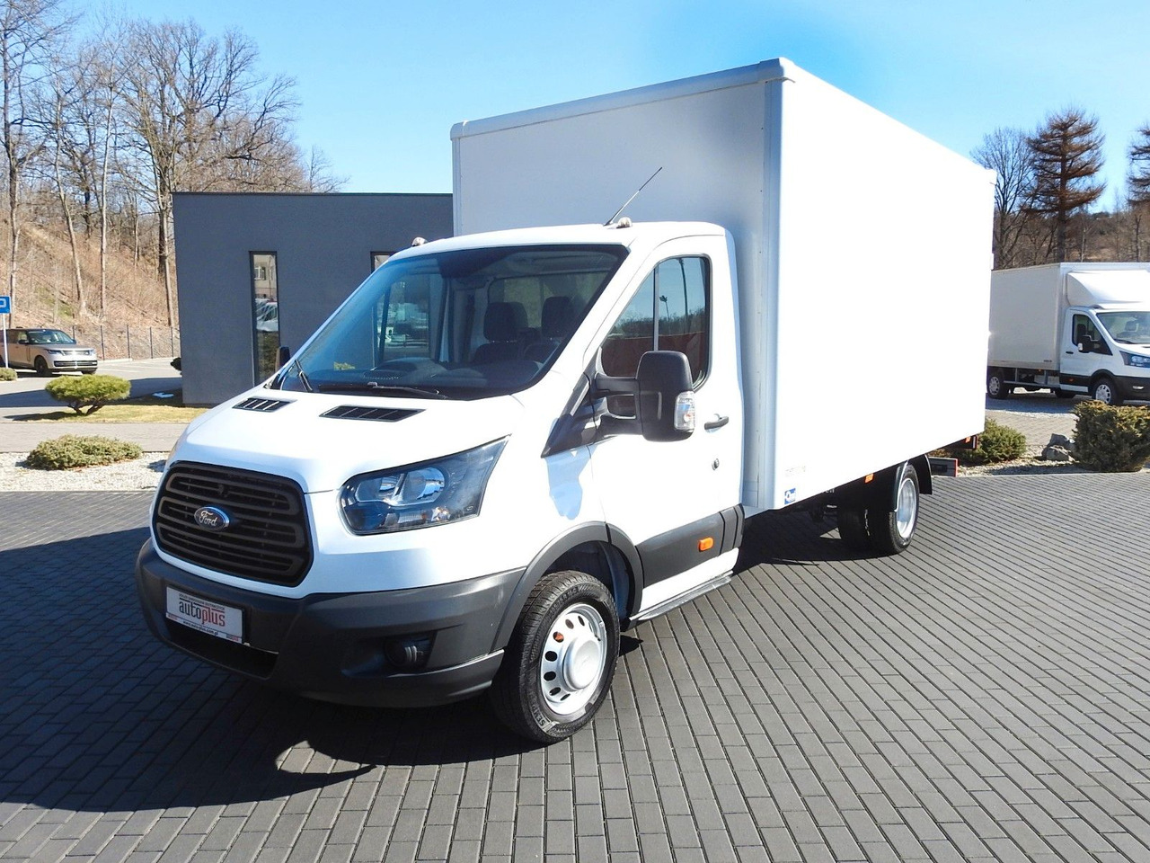 Carrinha de contentor novo Ford TRANSIT  KOFFER AUFZUG 8 PALETTEN ZWILLINGSRÄDER: foto 14