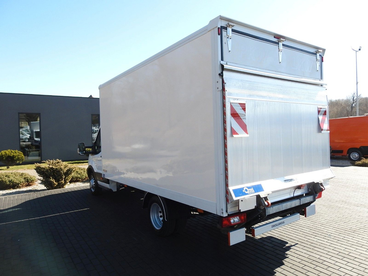 Carrinha de contentor novo Ford TRANSIT  KOFFER AUFZUG 8 PALETTEN ZWILLINGSRÄDER: foto 9