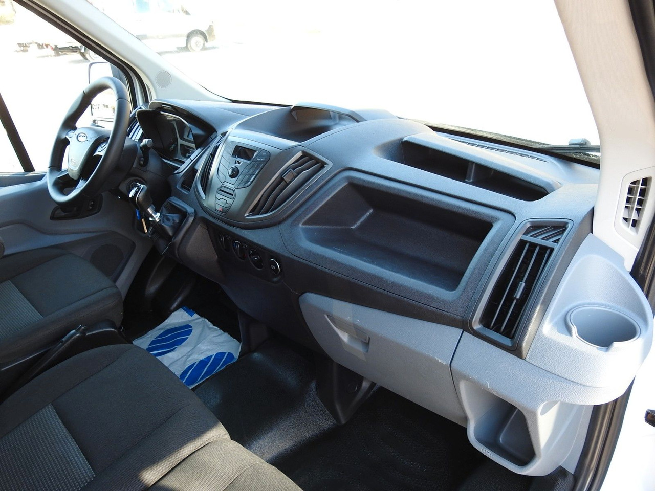 Carrinha de contentor novo Ford TRANSIT  KOFFER AUFZUG 8 PALETTEN ZWILLINGSRÄDER: foto 29